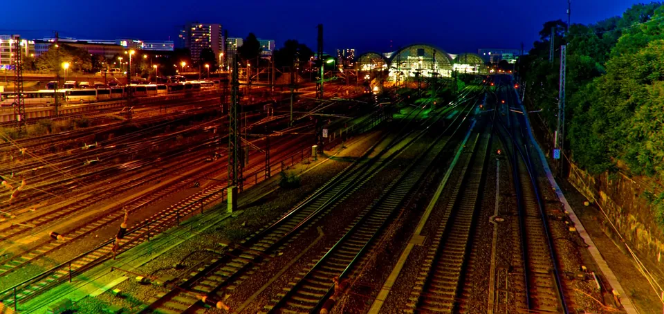 Farben der Nacht - Hauptbahnhof Dresden